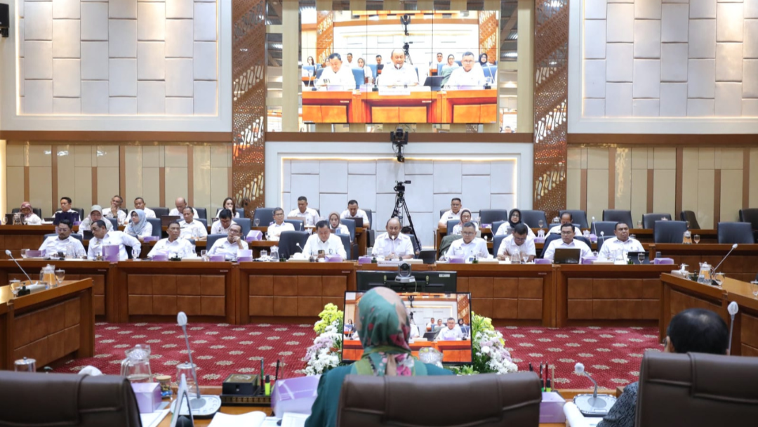 Rapat dengan Komisi IX DPR, BGN Pidie Paparkan Progres MBG 